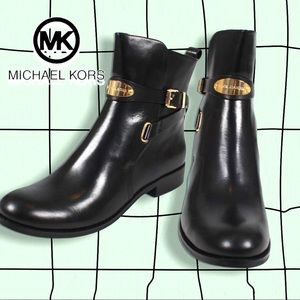 🆕Michael Kors Karley Bootie🛍️👢